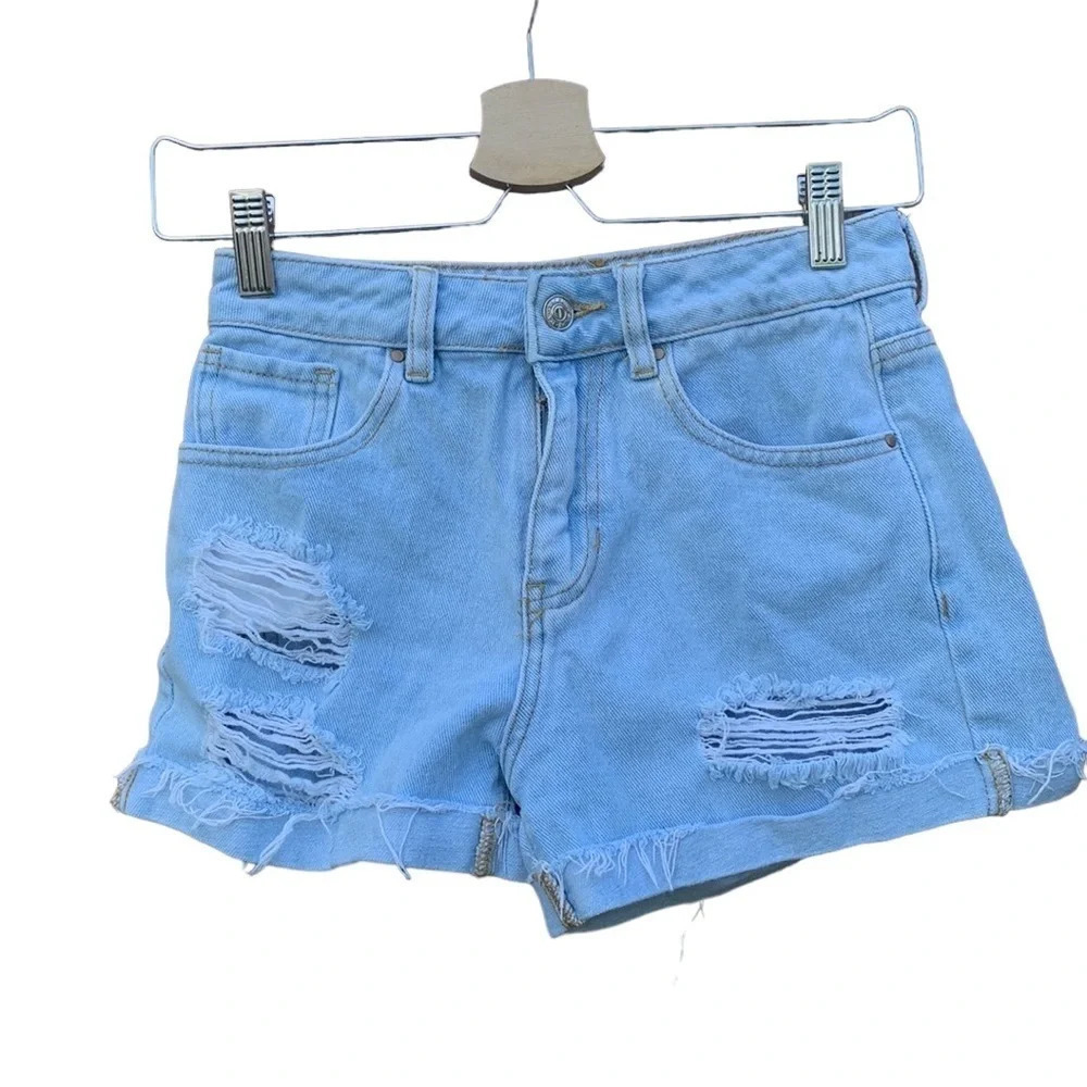 Pacsun distressed mom short women's size 23